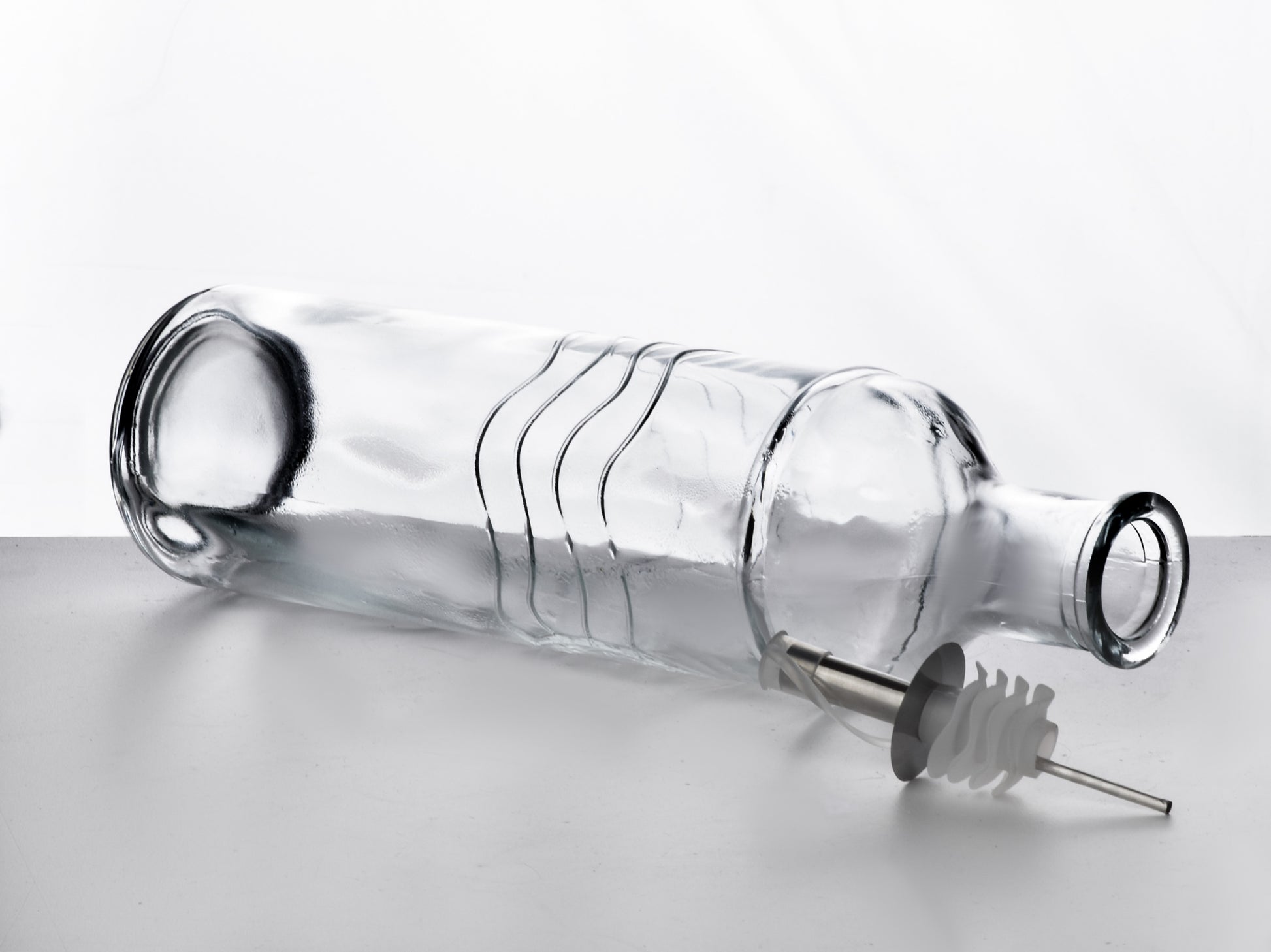 BASIC KITCHEN Butelka na oliwę 500ml Mondex